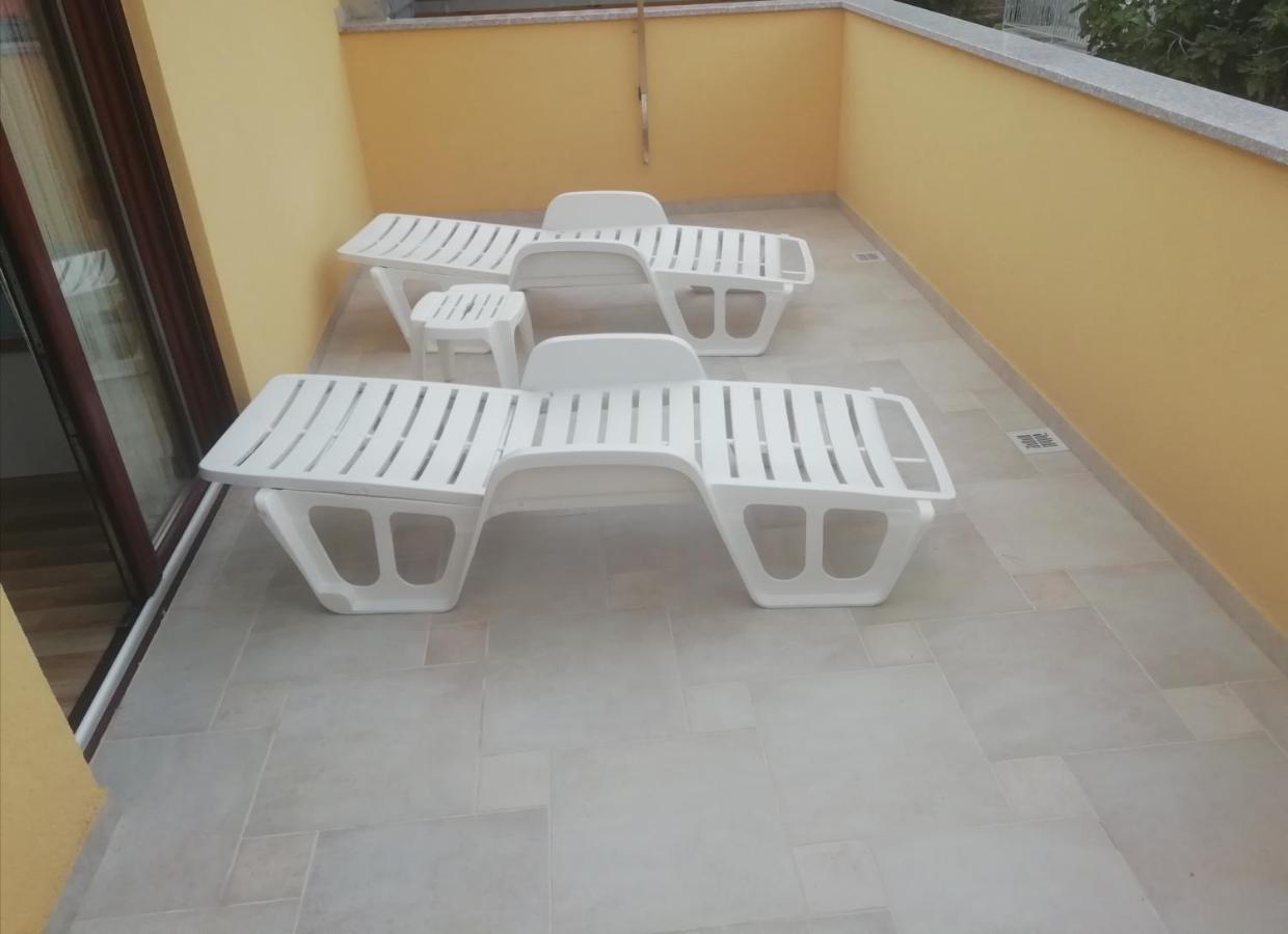 Apartman Mig Salona Kültér fotó