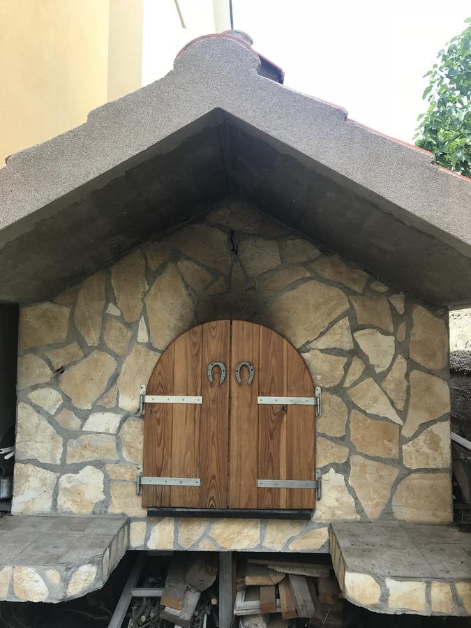 Apartman Mig Salona Kültér fotó